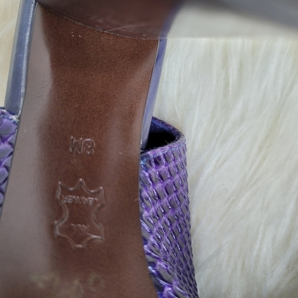 Tory Burch Purple Chunky Embossed Deidre Heels - Picture 14 of 14